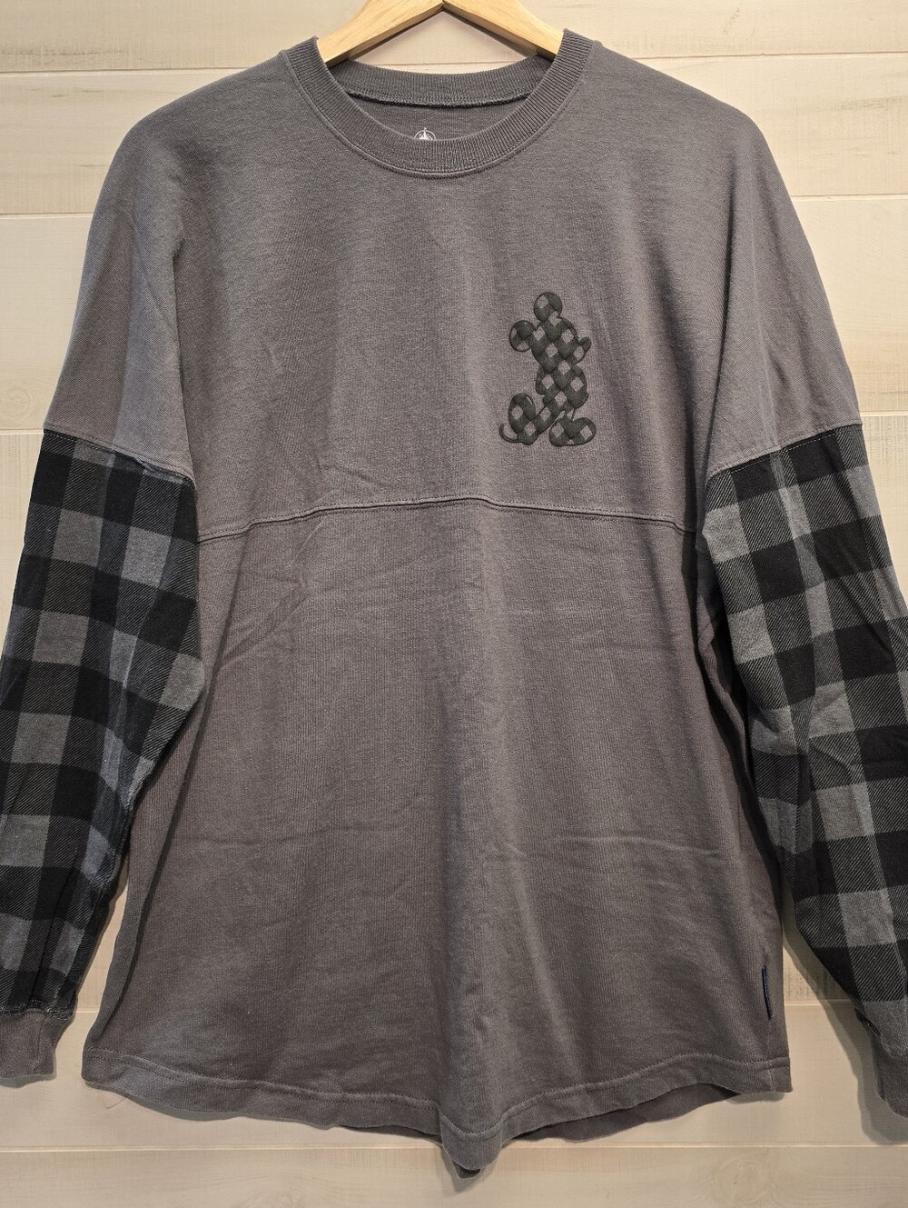 {M} Walt Disney World Spirit Jersey Mickey Mouse Buffalo Plaid Black Grey